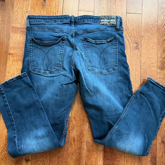 Calvin Klein Men's Straight Fit Jeans - Picture 3 of 7